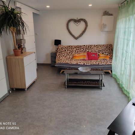Glam Apartment Saint-Jean-d'Arvey Exterior photo